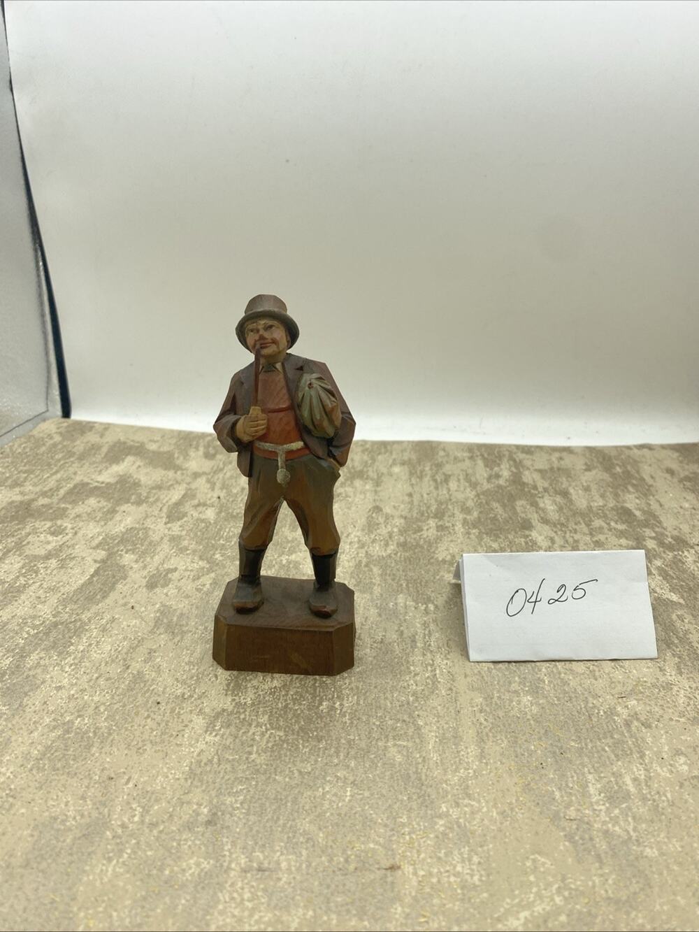Vintage Anri Carved Wooden Medium Size 5.5” Figurine Man Holding/Smoking Pipe